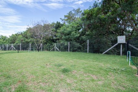 Apartamento para alugar com 54m², 2 quartos e 2 vagas Apartamento para alugar com 54m², 2 quartos e 2 vagasÁrea Comum - Campinho de Futebol