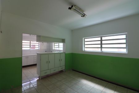 Casa à venda com 325m², 1 quarto e 2 vagasSala 