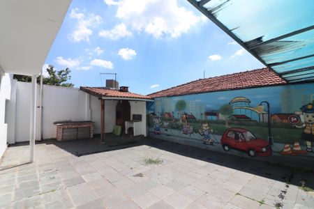 Casa à venda com 325m², 1 quarto e 2 vagasSala 