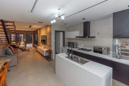 Casa para alugar com 248m², 3 quartos e 2 vagasCozinha 