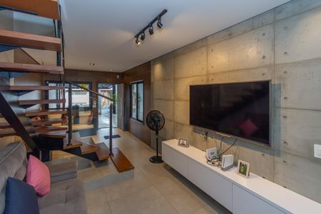 Casa para alugar com 248m², 3 quartos e 2 vagasSala de Estar/TV 