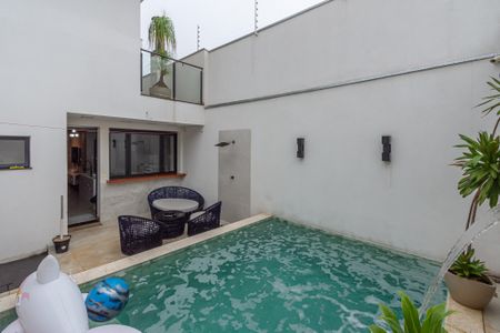 Casa para alugar com 248m², 3 quartos e 2 vagasPiscina 
