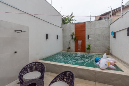 Casa para alugar com 248m², 3 quartos e 2 vagasPiscina 