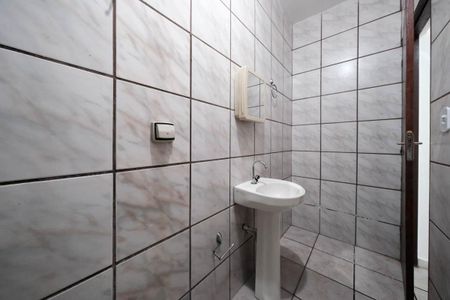 Banheiro de casa para alugar com 1 quarto, 50m² em Parque Artur Alvim, São Paulo