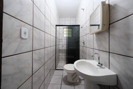 Banheiro de casa para alugar com 1 quarto, 50m² em Parque Artur Alvim, São Paulo