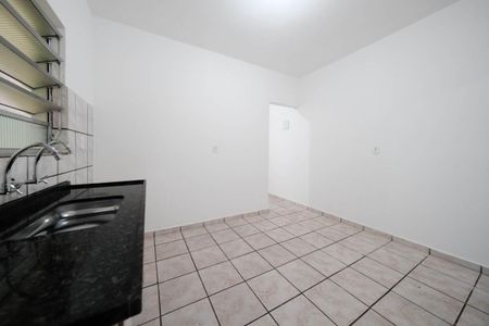 Casa para alugar com 50m², 1 quarto e sem vagaCozinha e Área de Serviço