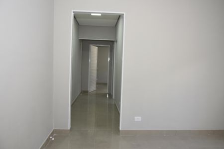 Apartamento para alugar com 2 quartos, 60m² em Jardim Santo Eduardo, Embu das Artes