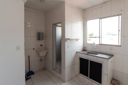 Cozinha e Área de Serviço de apartamento para alugar com 1 quarto, 45m² em Vila Sabrina, São Paulo