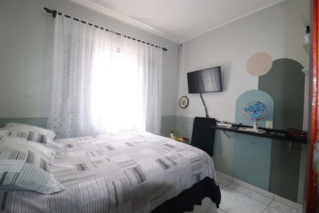 Casa à venda com 111m², 2 quartos e 2 vagasQuarto 2