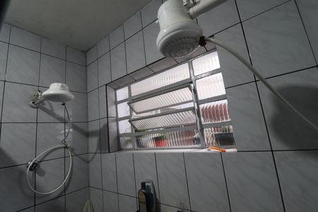 Casa à venda com 111m², 2 quartos e 2 vagasBanheiro