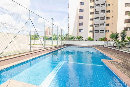 Apartamento à venda com 130m², 3 quartos e 2 vagasÁrea comum - Piscina