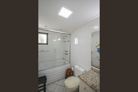 Apartamento à venda com 130m², 3 quartos e 2 vagasBanheiro da Suíte 2