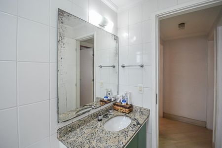 Apartamento à venda com 130m², 3 quartos e 2 vagasBanheiro