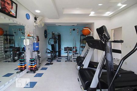 Apartamento à venda com 130m², 3 quartos e 2 vagasÁrea comum - Academia