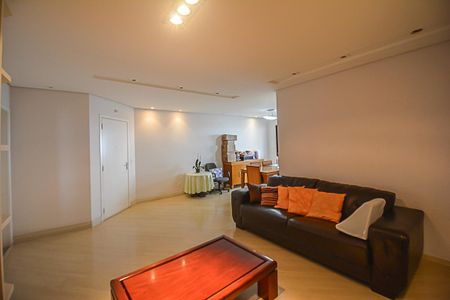 Apartamento à venda com 130m², 3 quartos e 2 vagasSala