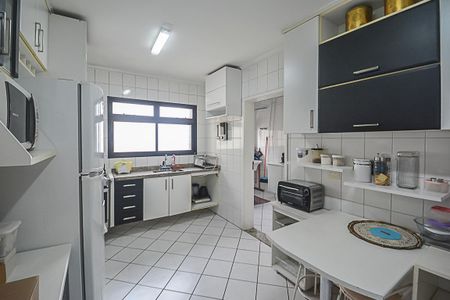 Apartamento à venda com 130m², 3 quartos e 2 vagasCozinha