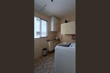 Apartamento à venda com 157m², 5 quartos e 1 vaga Apartamento à venda com 157m², 5 quartos e 1 vagaCozinha e Área de Serviço