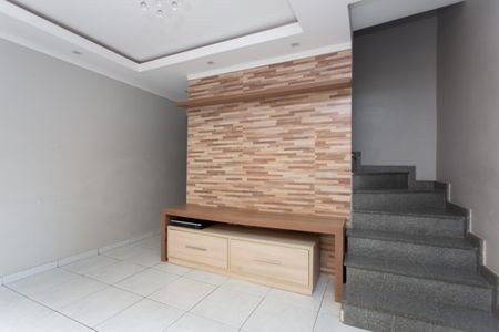 Casa de condomínio à venda com 75m², 2 quartos e 1 vagaSala