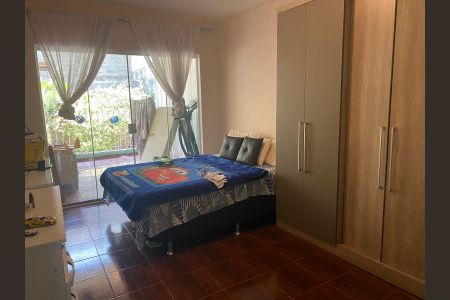 Quarto de casa para alugar com 2 quartos, 177m² em Jardim São Marcos, Embu das Artes