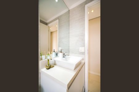 Apartamento à venda com 54m², 2 quartos e 1 vaga Apartamento à venda com 54m², 2 quartos e 1 vagaBanheiro