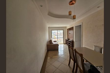 Sala de apartamento à venda com 3 quartos, 69m² em Santa Constança, São Paulo