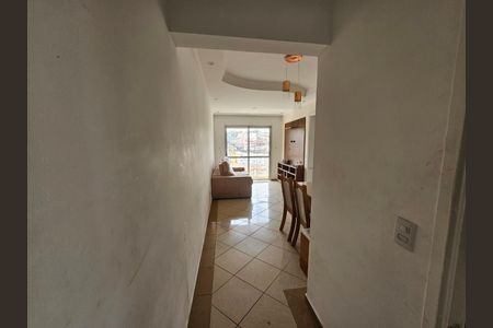 Corredor de apartamento à venda com 3 quartos, 69m² em Santa Constança, São Paulo