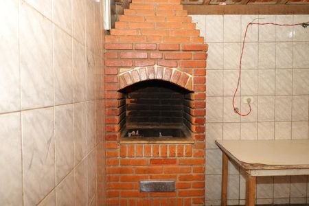 Casa para alugar com 250m², 2 quartos e 1 vagaÁrea de Serviço - Churrasqueira