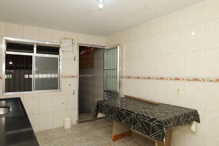 Casa para alugar com 250m², 2 quartos e 1 vagaCozinha