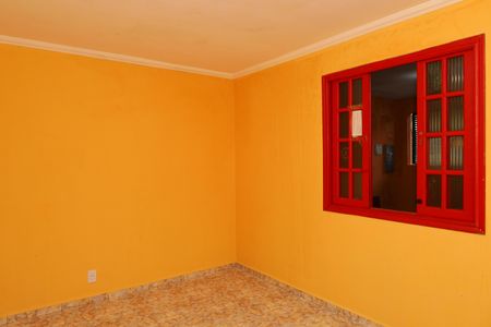 Sala de casa para alugar com 2 quartos, 250m² em Guaianases, São Paulo