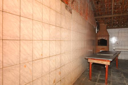 Casa para alugar com 250m², 2 quartos e 1 vagaQuintal