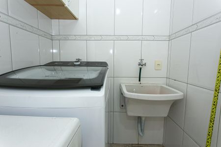 Casa à venda com 110m², 2 quartos e 2 vagas Casa à venda com 110m², 2 quartos e 2 vagasÁrea de Serviço