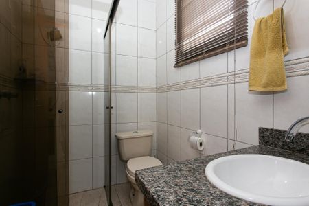 Casa à venda com 110m², 2 quartos e 2 vagas Casa à venda com 110m², 2 quartos e 2 vagasBanheiro da Suíte 2