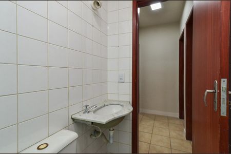Apartamento para alugar com 77m², 3 quartos e 1 vaga Apartamento para alugar com 77m², 3 quartos e 1 vagaBanheiro Social