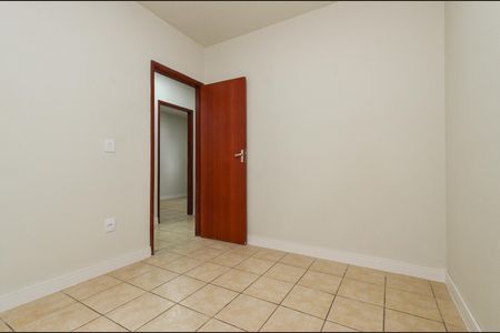 Quarto 1 de apartamento para alugar com 3 quartos, 77m² em Santa Efigênia, Belo Horizonte