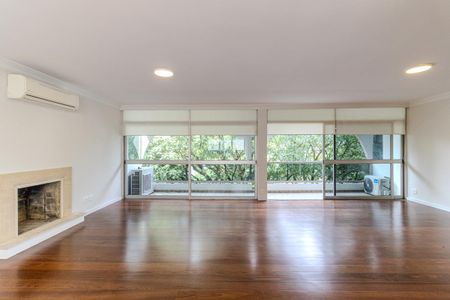 Sala de apartamento para alugar com 3 quartos, 228m² em Pompeia, São Paulo