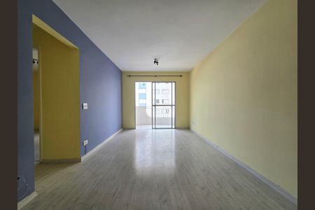 Apartamento para alugar com 69m², 2 quartos e 1 vagaSala