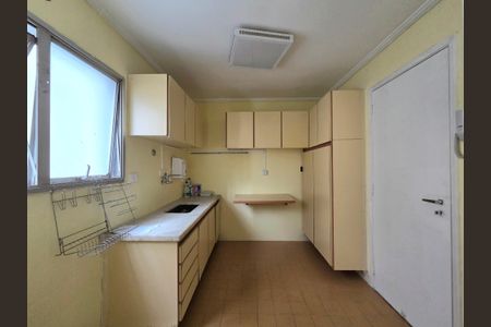 Apartamento para alugar com 69m², 2 quartos e 1 vagaCozinha