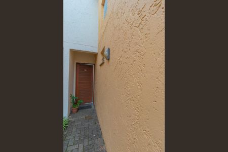 Casa de condomínio para alugar com 68m², 2 quartos e 2 vagasEntrada