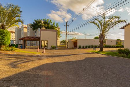 Casa de condomínio para alugar com 68m², 2 quartos e 2 vagasPortaria