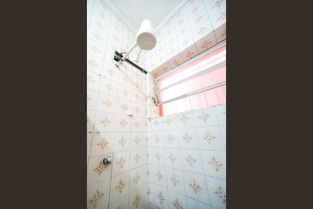 Casa para alugar com 155m², 4 quartos e 2 vagasChuveiro