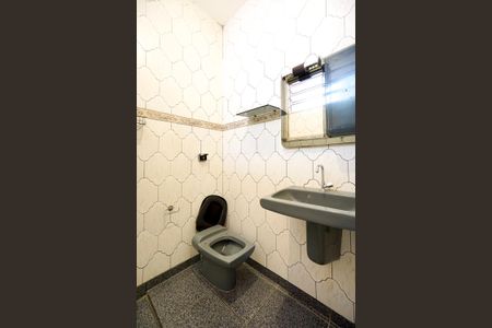 Casa para alugar com 155m², 4 quartos e 2 vagasBanheiro da suíte