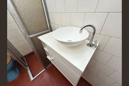 Casa para alugar com 65m², 2 quartos e sem vagaBanheiro