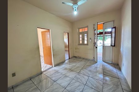 Sala de casa para alugar com 3 quartos, 82m² em Bento Ribeiro, Rio de Janeiro