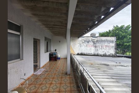 Casa para alugar com 240m², 5 quartos e 6 vagas