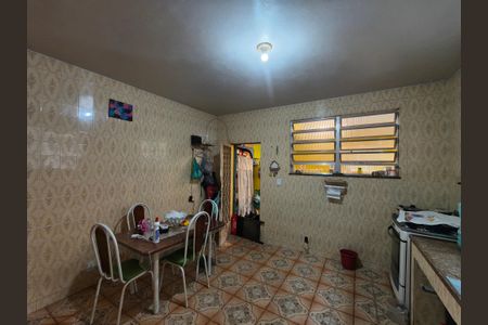 Casa para alugar com 240m², 5 quartos e 6 vagas