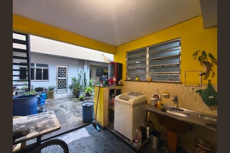 Casa para alugar com 240m², 5 quartos e 6 vagas