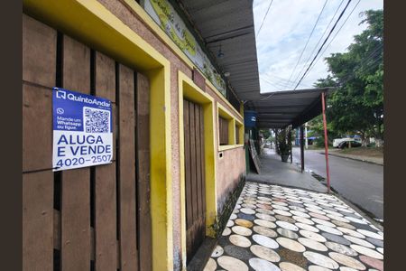 Casa para alugar com 240m², 5 quartos e 6 vagas