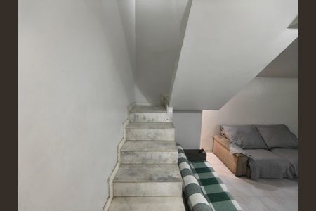 Casa para alugar com 240m², 5 quartos e 6 vagas