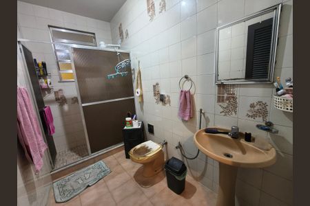 Casa para alugar com 240m², 5 quartos e 6 vagas