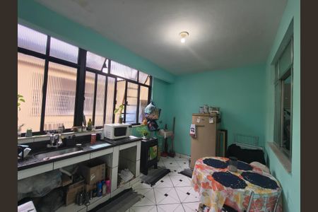 Casa para alugar com 240m², 5 quartos e 6 vagas